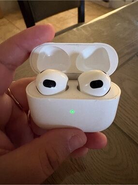 Apple airpods